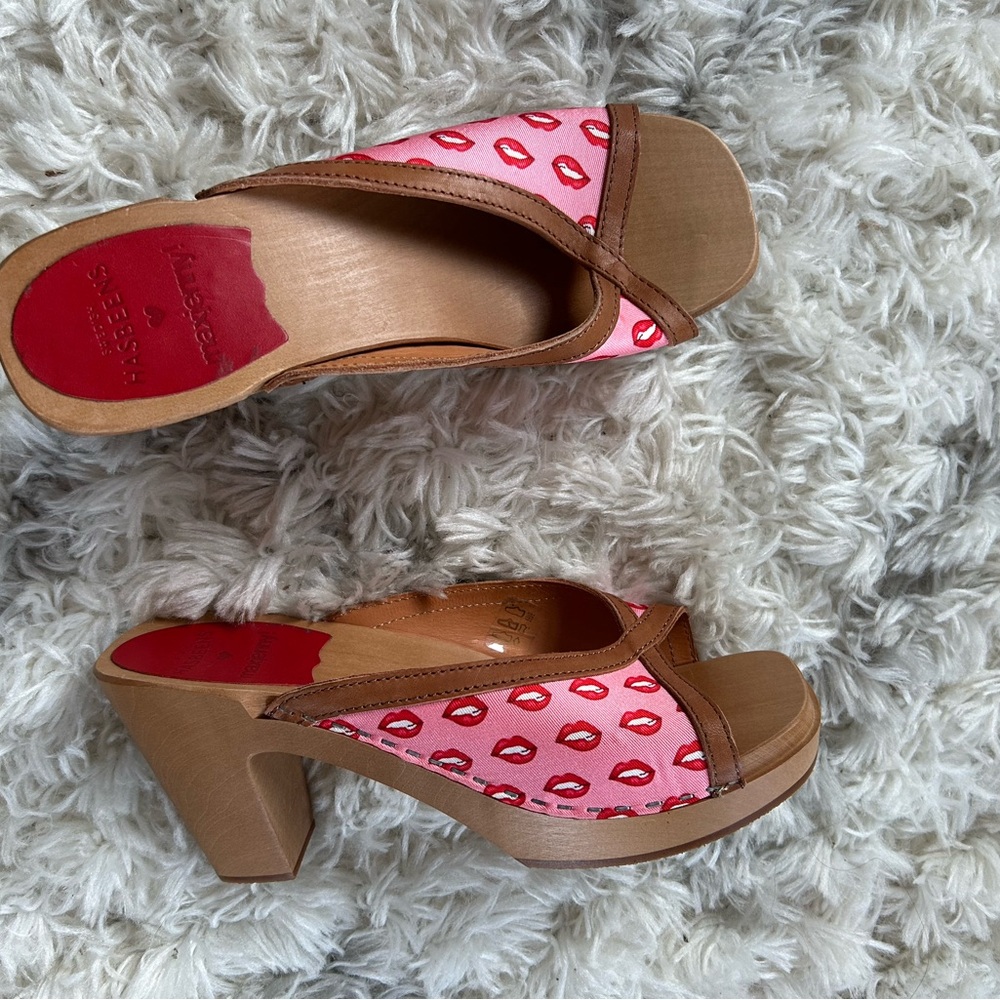 Swedish Hasbeens Pink Lip-Print Leather Platform Sandals